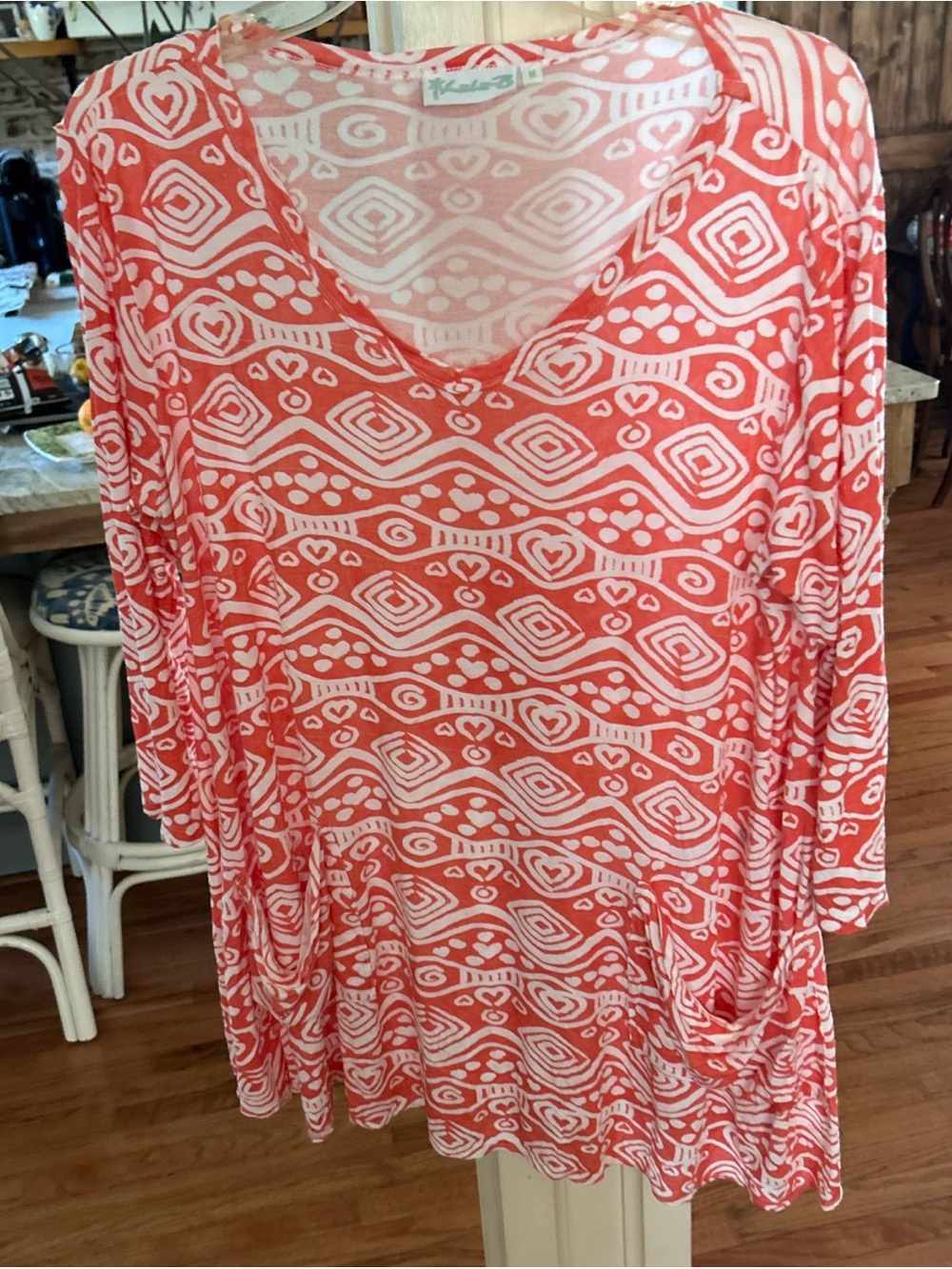 Lulu-B Coral and White Printed V-Neck Tunic